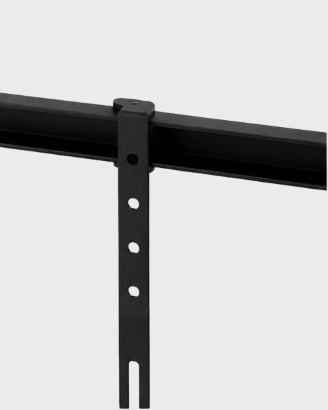 paso · 01 — Negro detalle